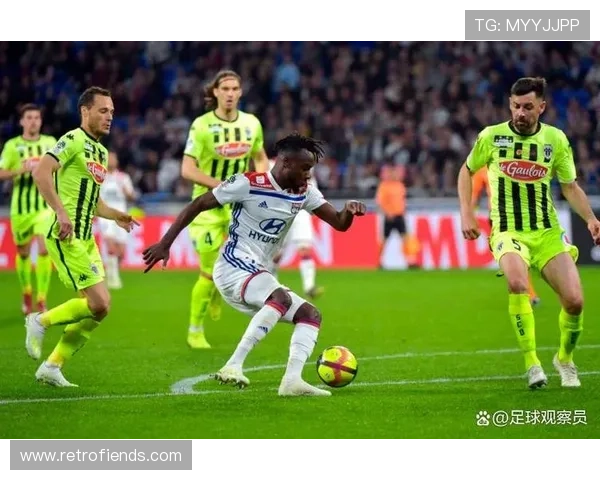 洛里昂客场表现回暖，球队持续提升连胜趋势引人期待