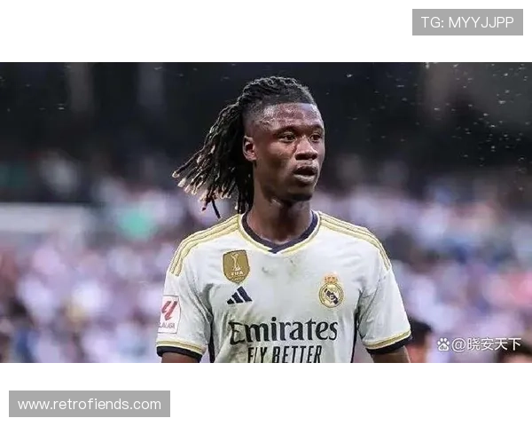 卡马文加与楚阿梅尼：后腰角色差异及法国队体系适配性分析